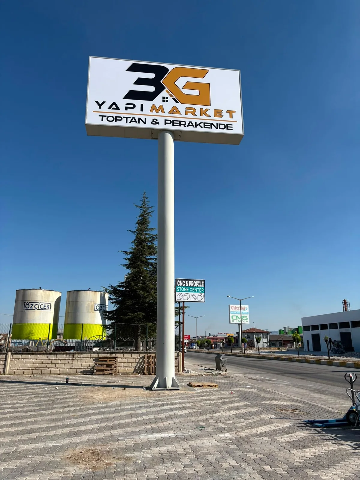 Afyon totem tabela — Bender Reklam üretimi ve montajı (1)